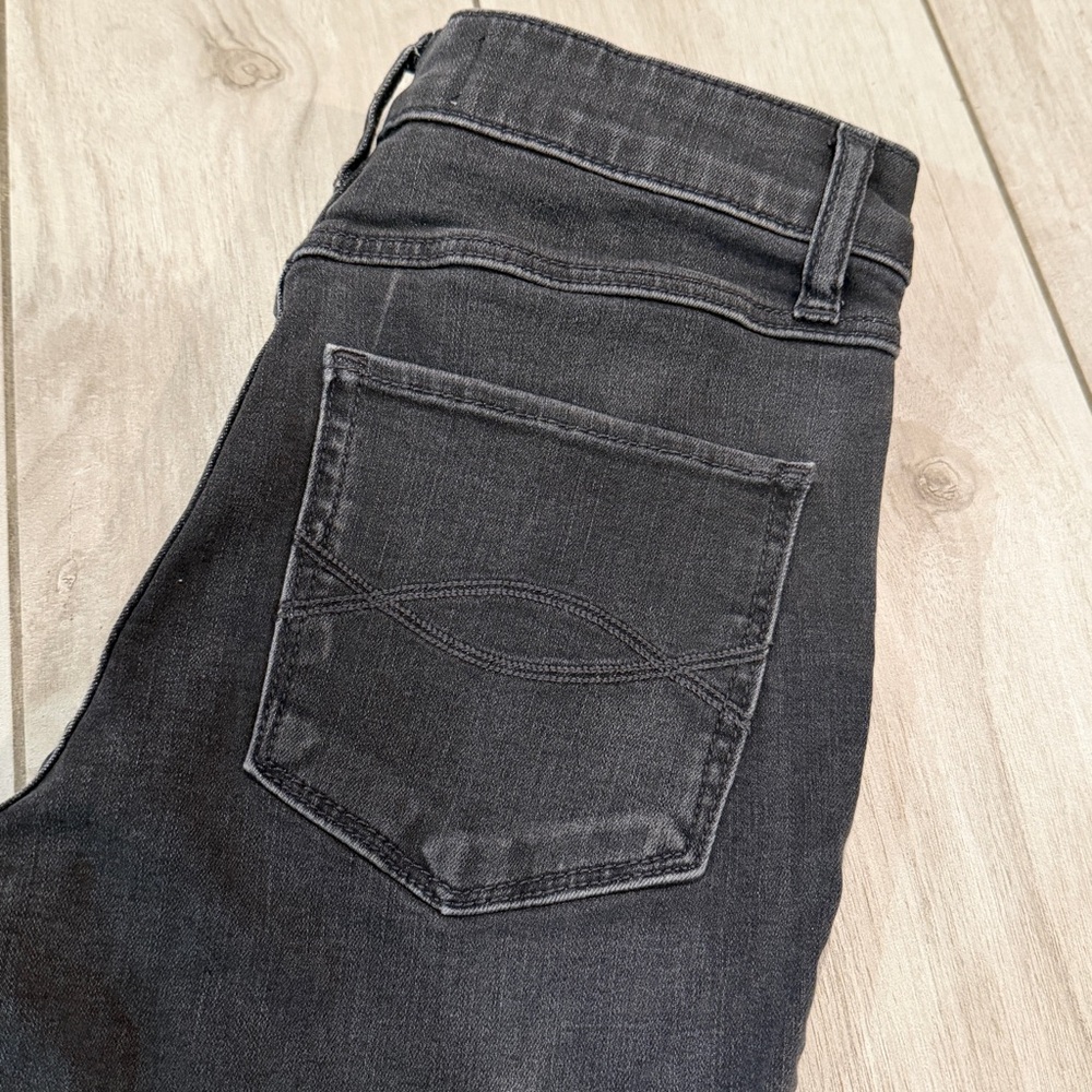 ABERCROMBIE & FITCH High Rise Super Skinny Jeans, Gray Wash, Size 2R - Picture 9 of 11